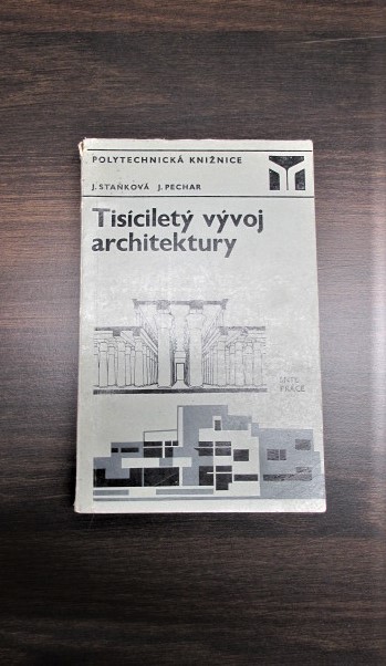 Tisíciletý vývoj architektury