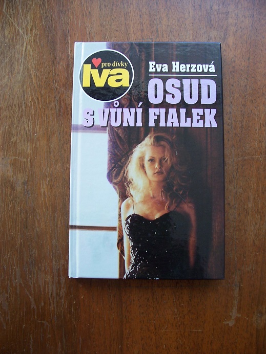 Osud s vůní fialek